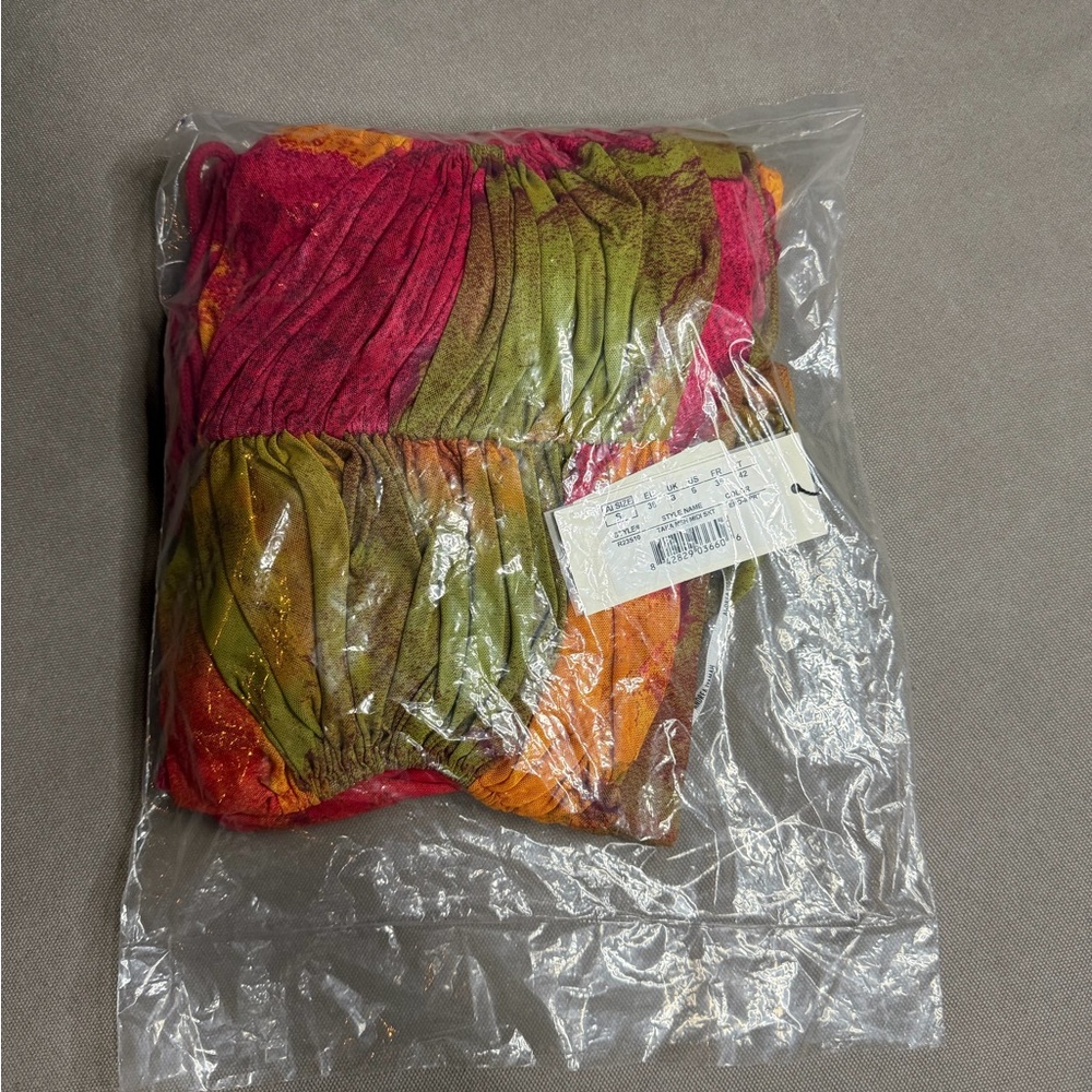 Vibrant Multicolor Ruched Skirt - Picture 3 of 4